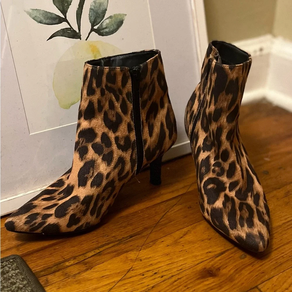 🌻Animal Print Rampage Booties/ Size 6 - Picture 1 of 4